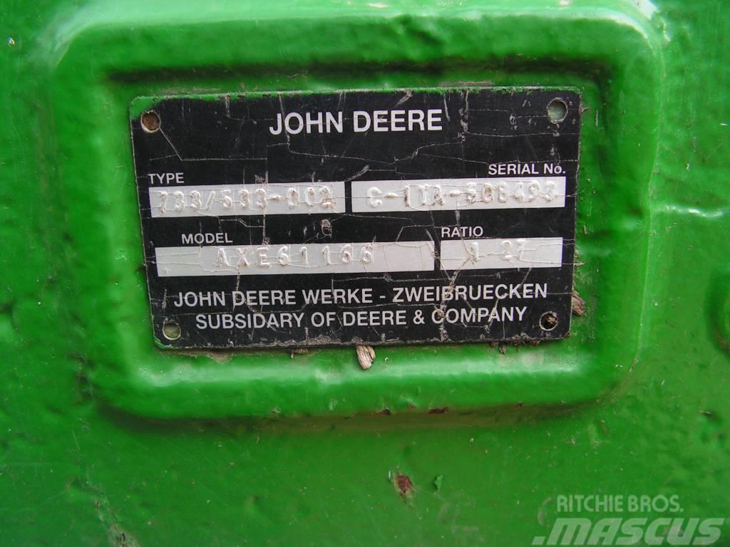 John Deere T 660 Raamid
