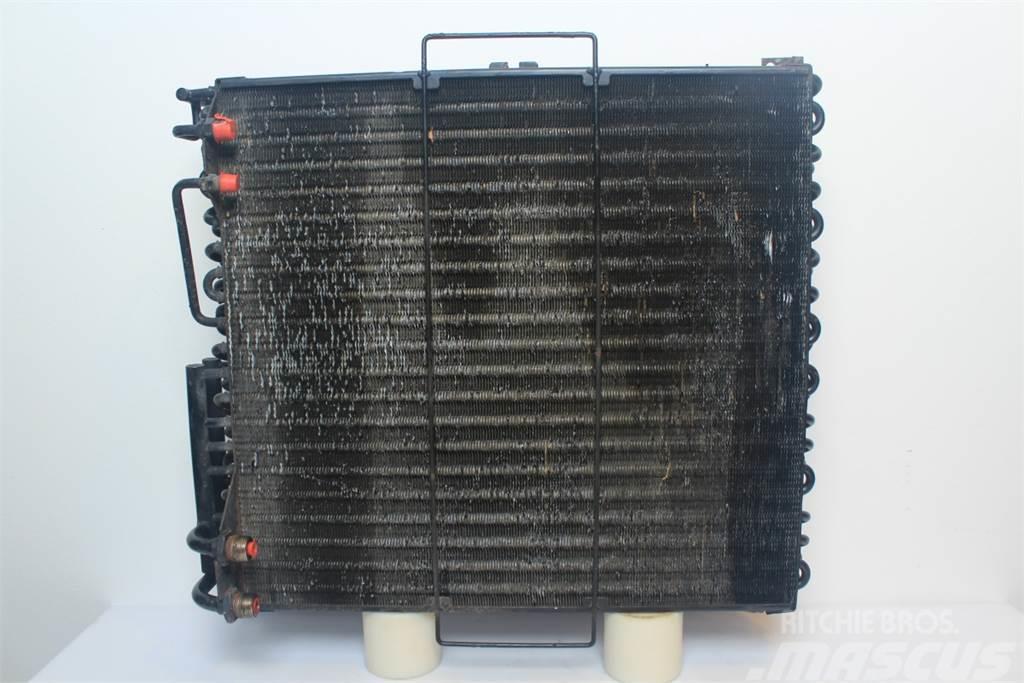 Case IH MX110 Oil Cooler Mootorid