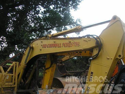 CAT 318BL EXCAVATOR (BURNT OUT) PARTS ONLY Roomikekskavaatorid