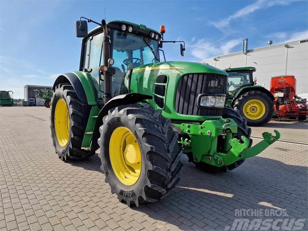 John Deere 7530 Premium Traktorid