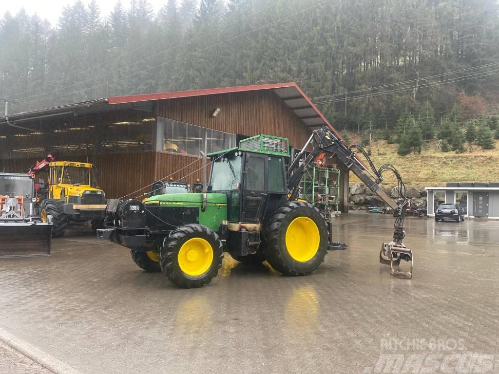 John Deere 6600 Metsatööks kohandatud traktorid