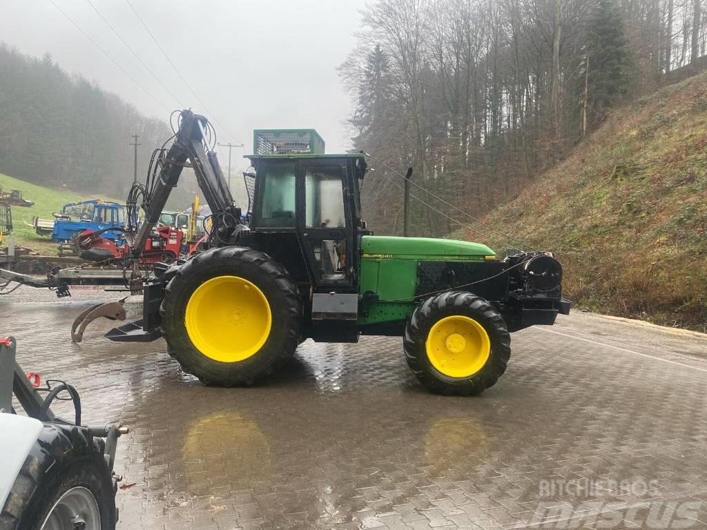 John Deere 6600 Metsatööks kohandatud traktorid