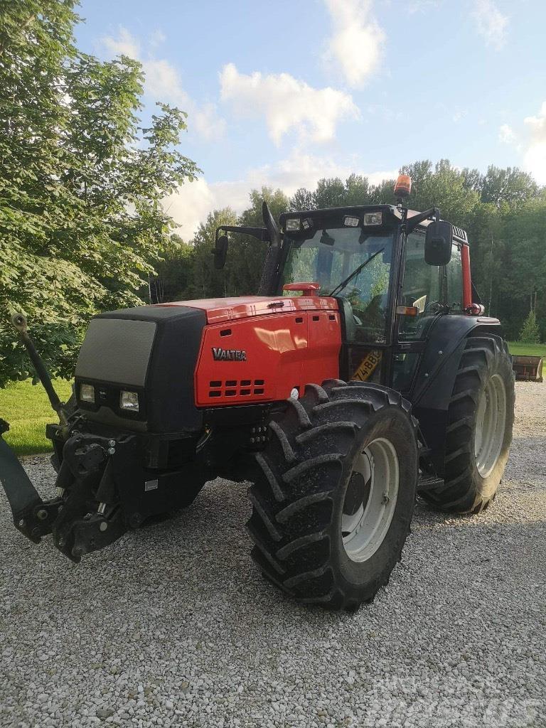 Valtra 8350 Traktorid