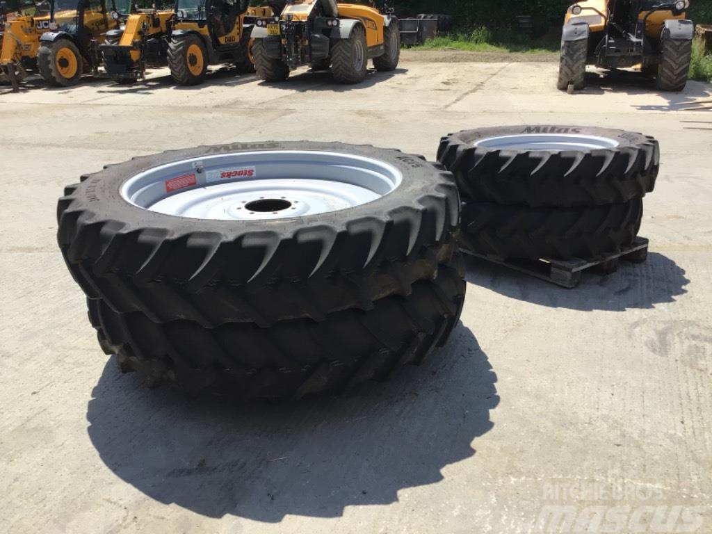 Stocks Row crop wheels and tyres Topeltrattad