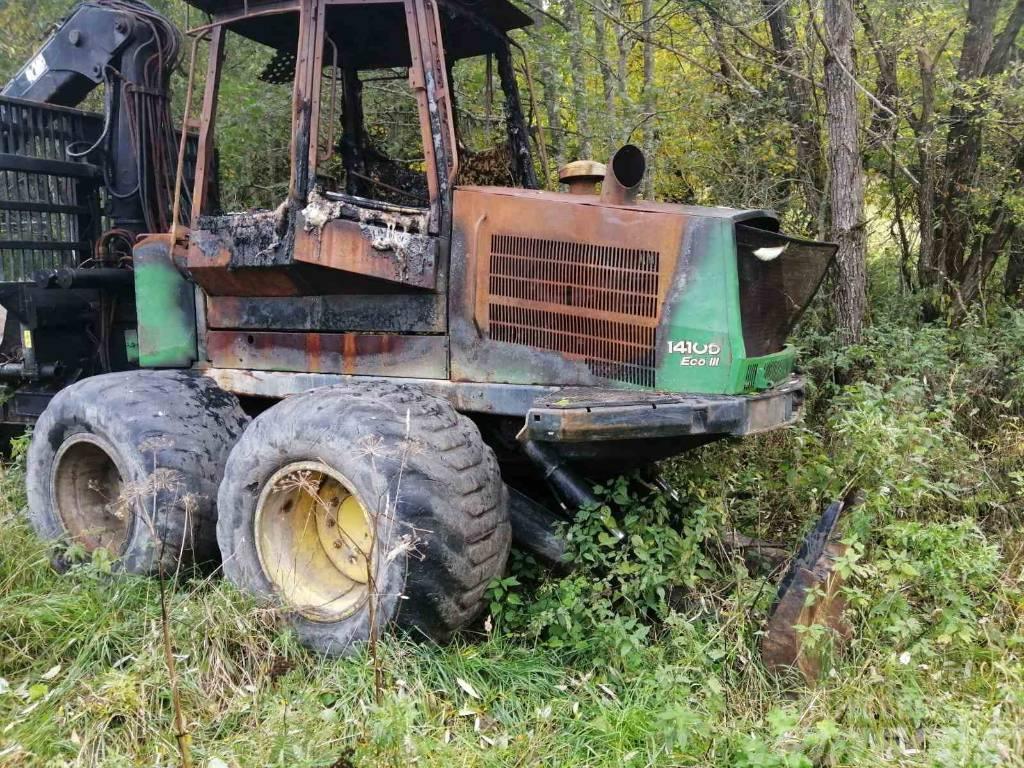 John Deere 1410 D breaking for parts Metsatööks kohandatud traktorid