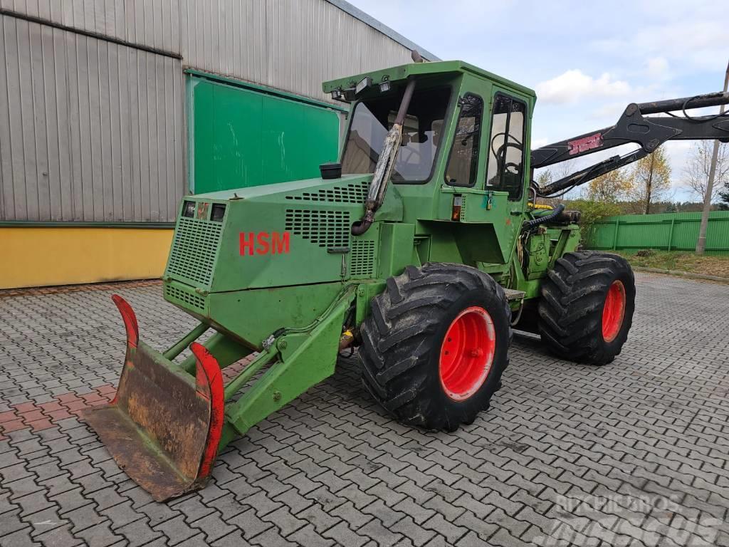 LKT - HSM 805 Metsatööks kohandatud traktorid