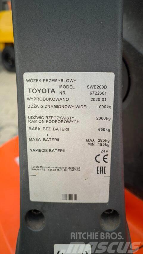 Toyota SWE200D Järelkäidavad virnastajad