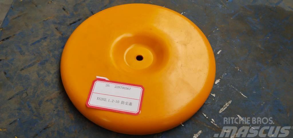 XCMG 228700367  Dust cover Roller frame of road roller Muud osad