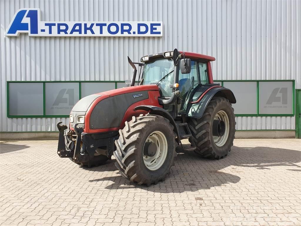 Valtra T151 Traktorid