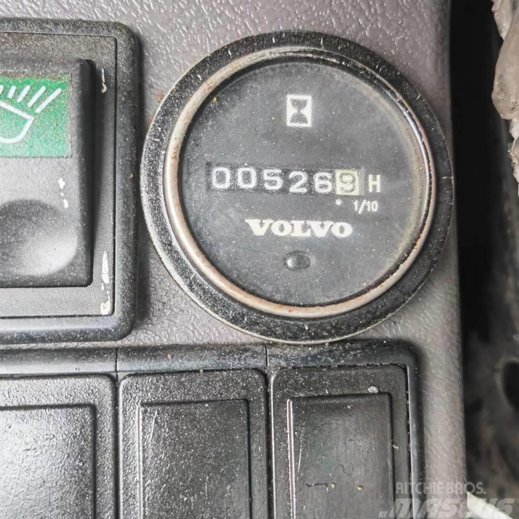 Volvo EC 290 Roomikekskavaatorid