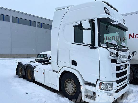 Scania R580 6X4 Hydraulikk, brøytefeste/uttak for spreder Sadulveokid