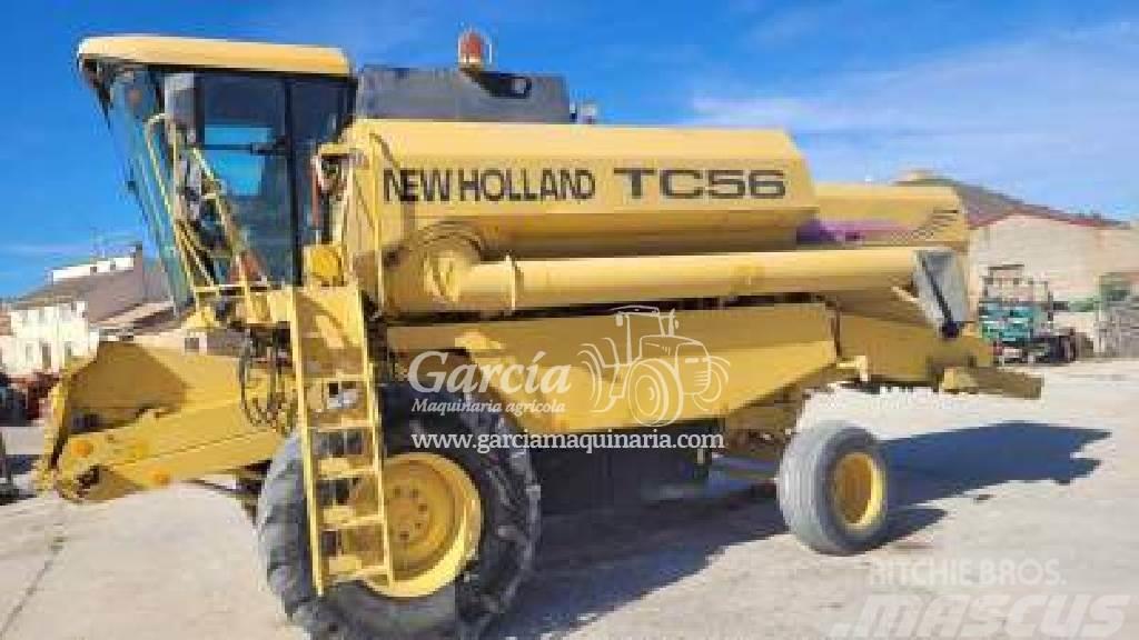 New Holland TC 56 Harvesterid