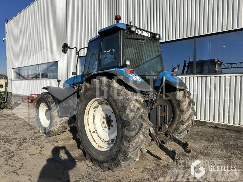 New Holland FORD 8560 Traktorid