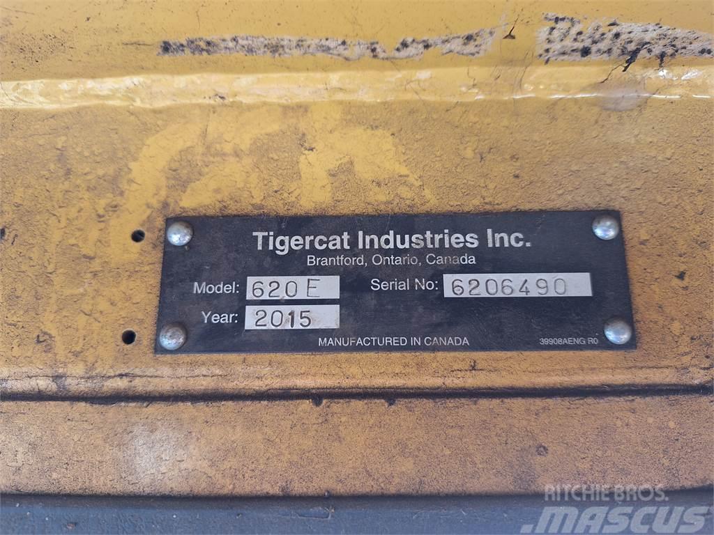 Tigercat 620E Väljaveotraktorid