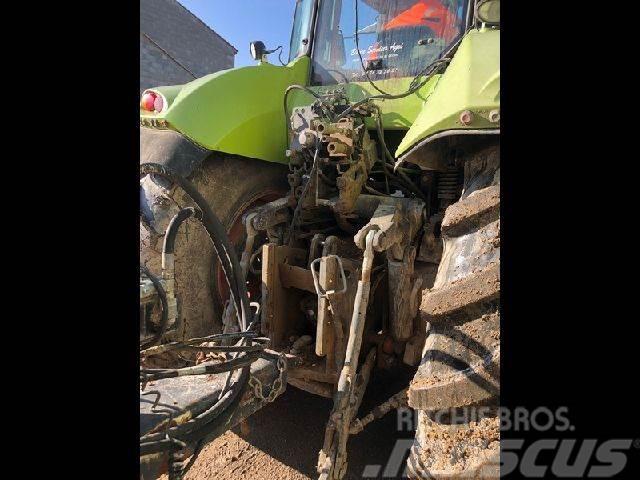 CLAAS AXION 850 Traktorid