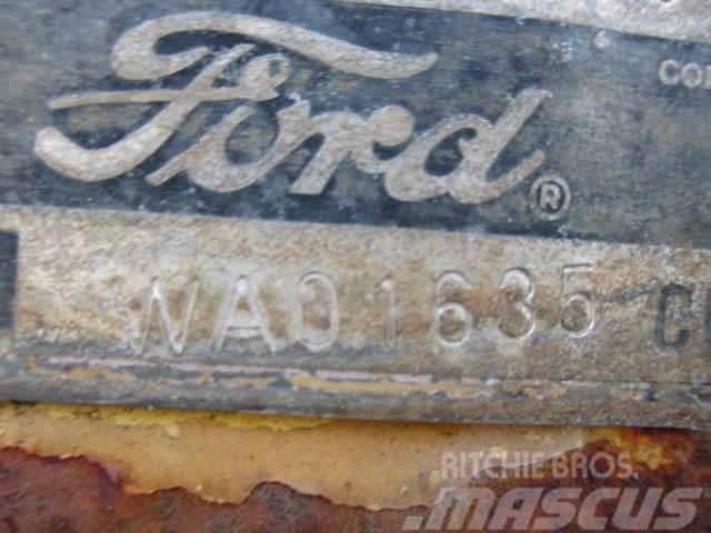 Ford 4550 4x2 rendegraver til ophug Ekskavaatorlaadurid