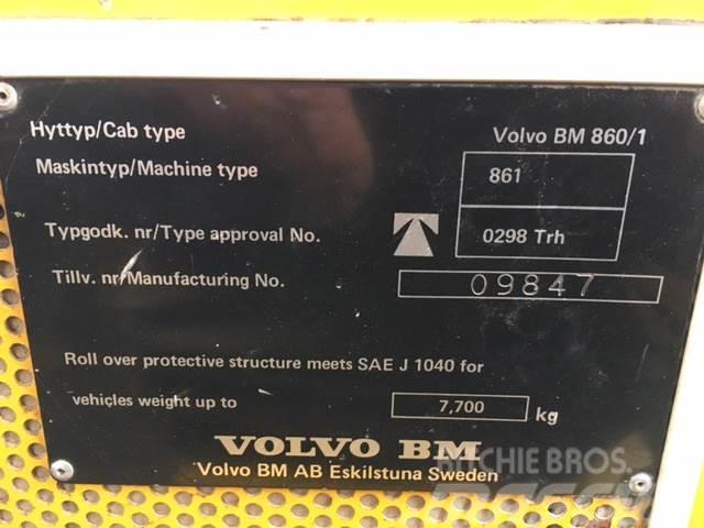 Volvo 861 dumper 6 x 4 til ophug Väikekallurid