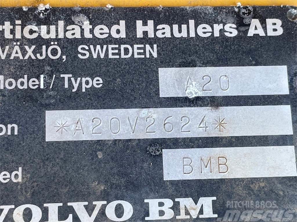 Volvo A20 dumper 6 x 6 - til ophug Väikekallurid