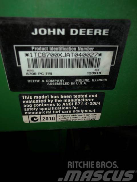 John Deere 8700 Fairway niidukid