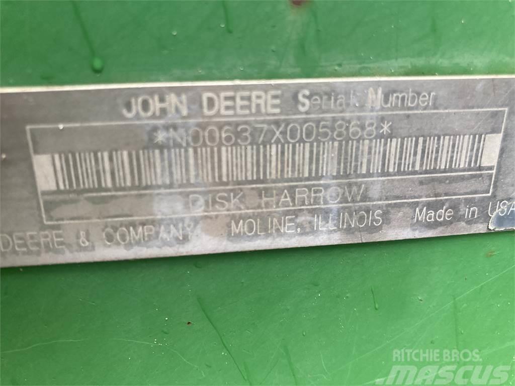 John Deere 637 Randaalid