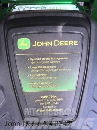 John Deere X330 Kompakttraktorid