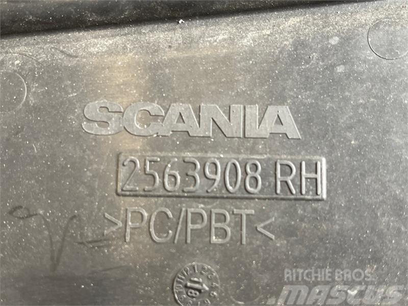 Scania  COVER 2563908 Raamid