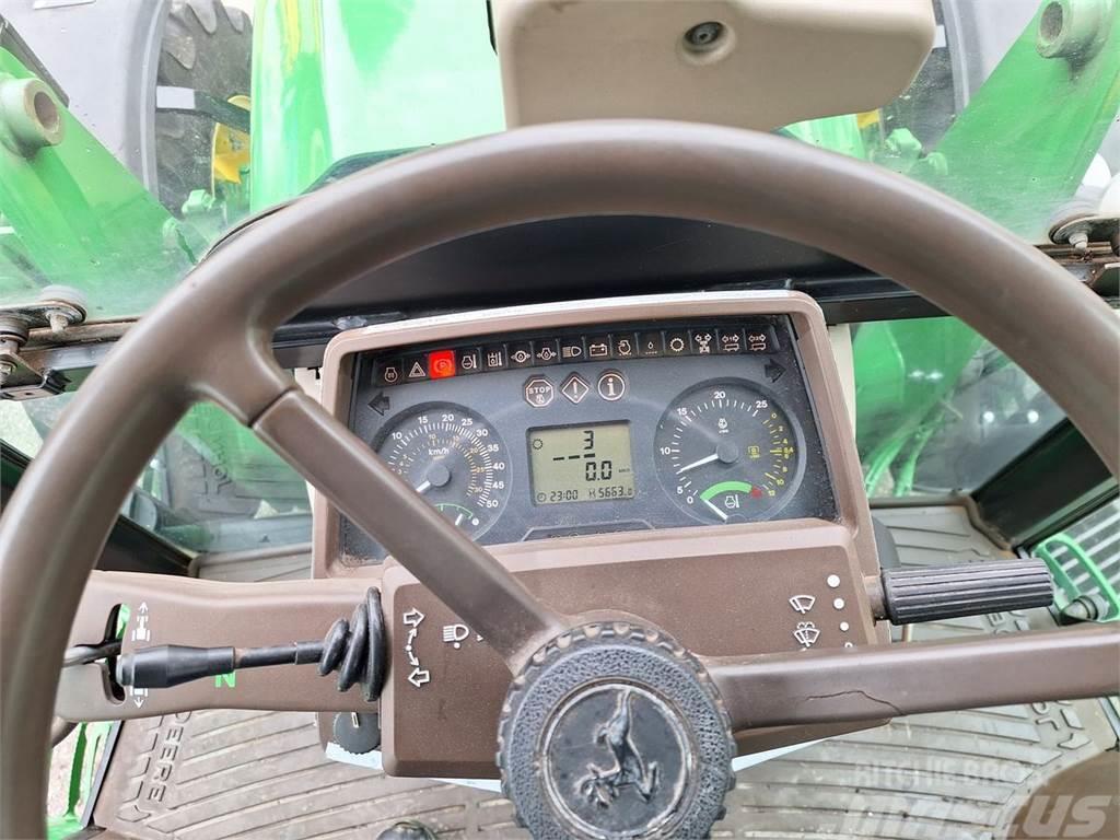 John Deere 5820 Premium Traktorid