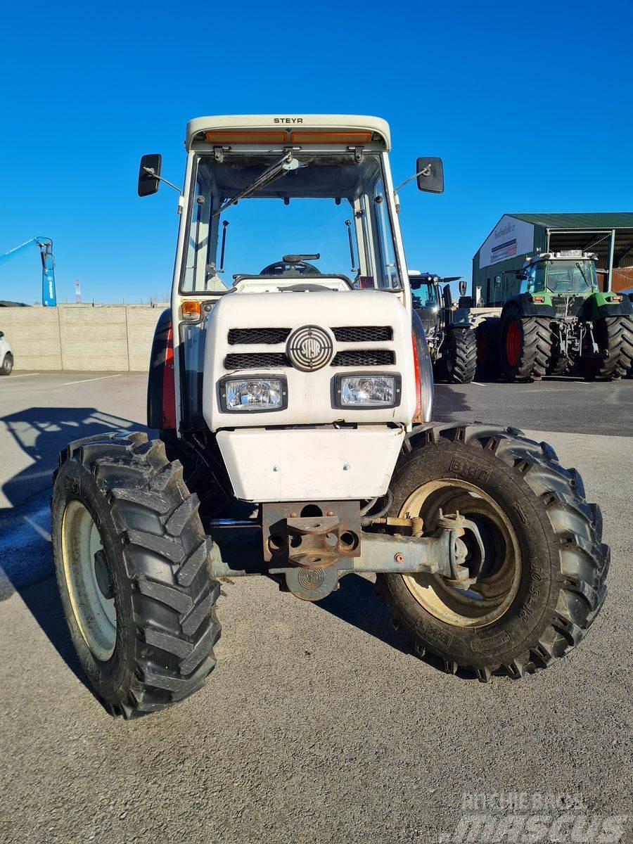 Steyr 8075 A Traktorid