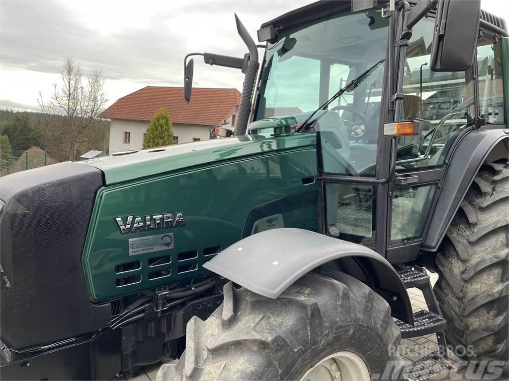 Valtra 6350 HiTech Traktorid
