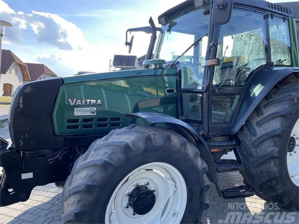 Valtra 6850 HiTech Traktorid