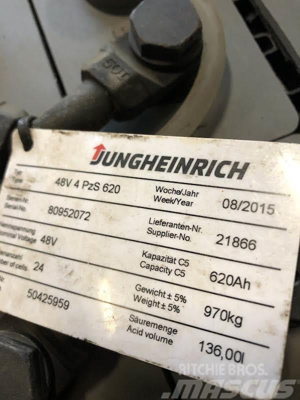 Jungheinrich ETV 116 Lükandmastiga tõstukid