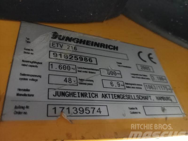 Jungheinrich ETV 216 Lükandmastiga tõstukid