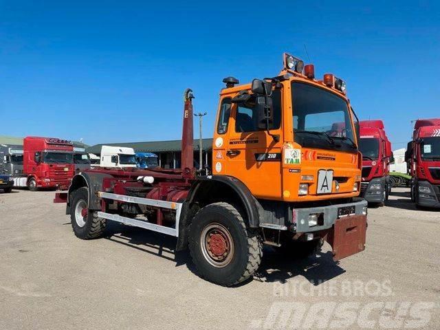 Renault MIDLINER M210.14 4X4 for containers vin 943 Konksliftveokid