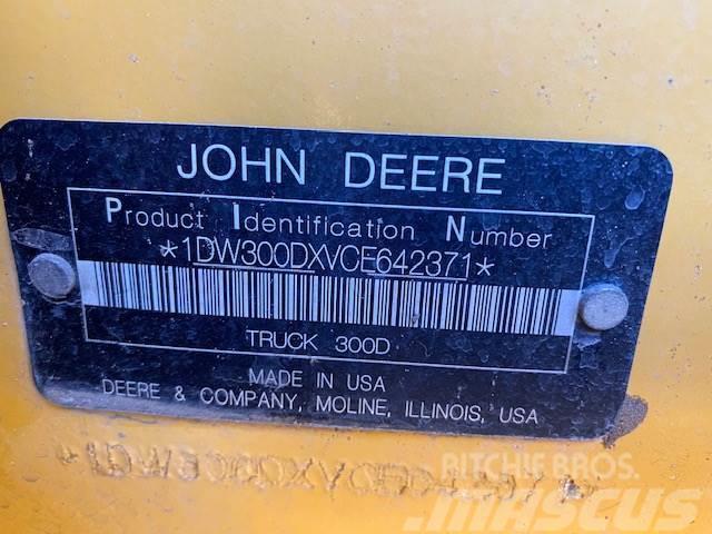 John Deere 300D II Liigendraamiga pinnaseveokid