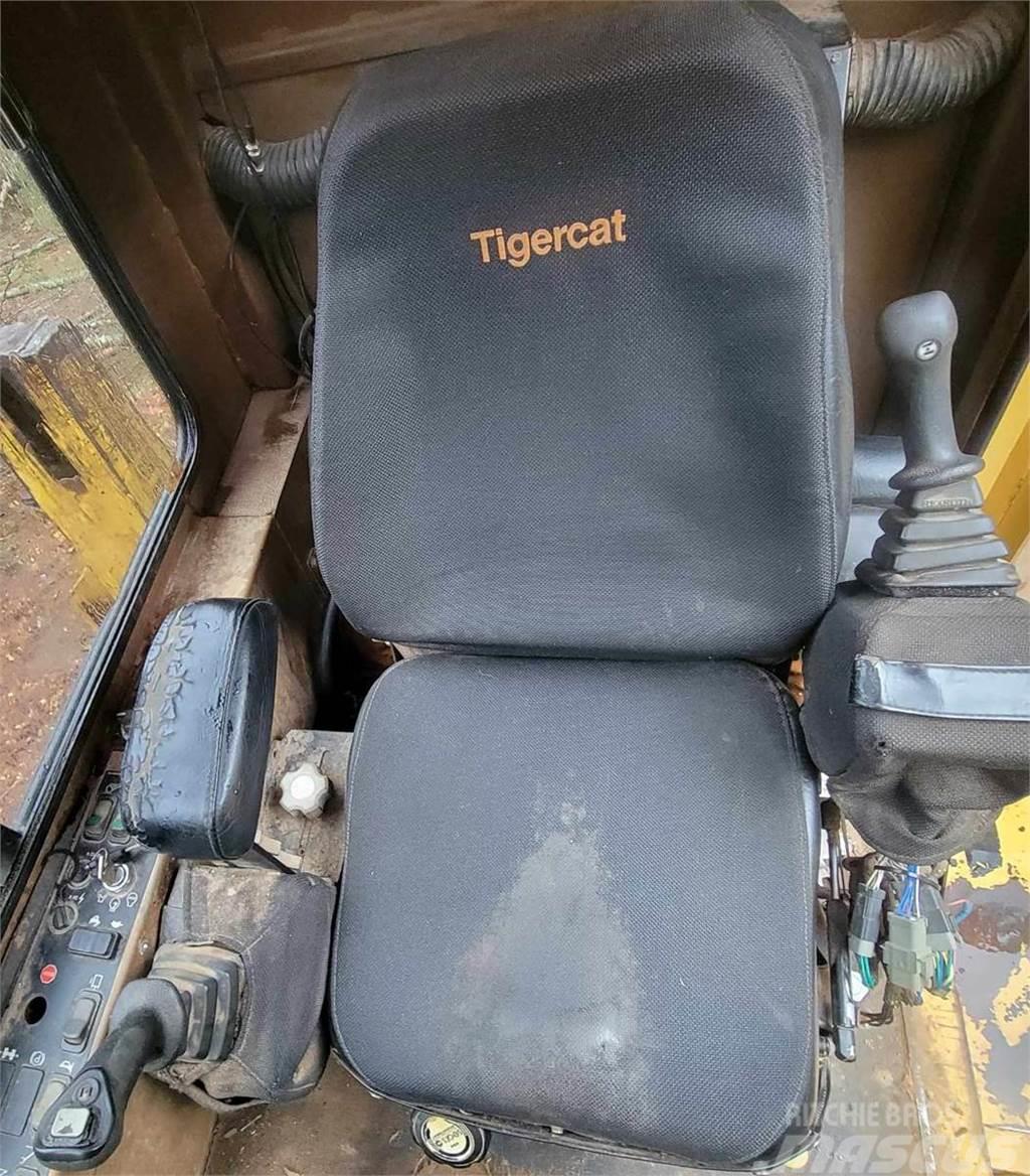 Tigercat 234 Nooltõstukid