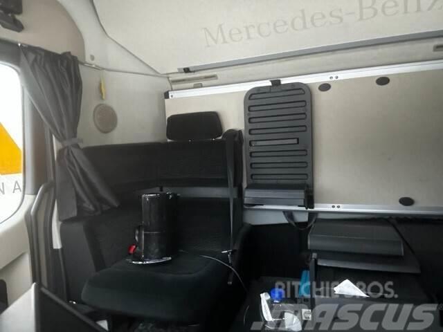 Mercedes-Benz Actros 2553 6x2 Külmikautod