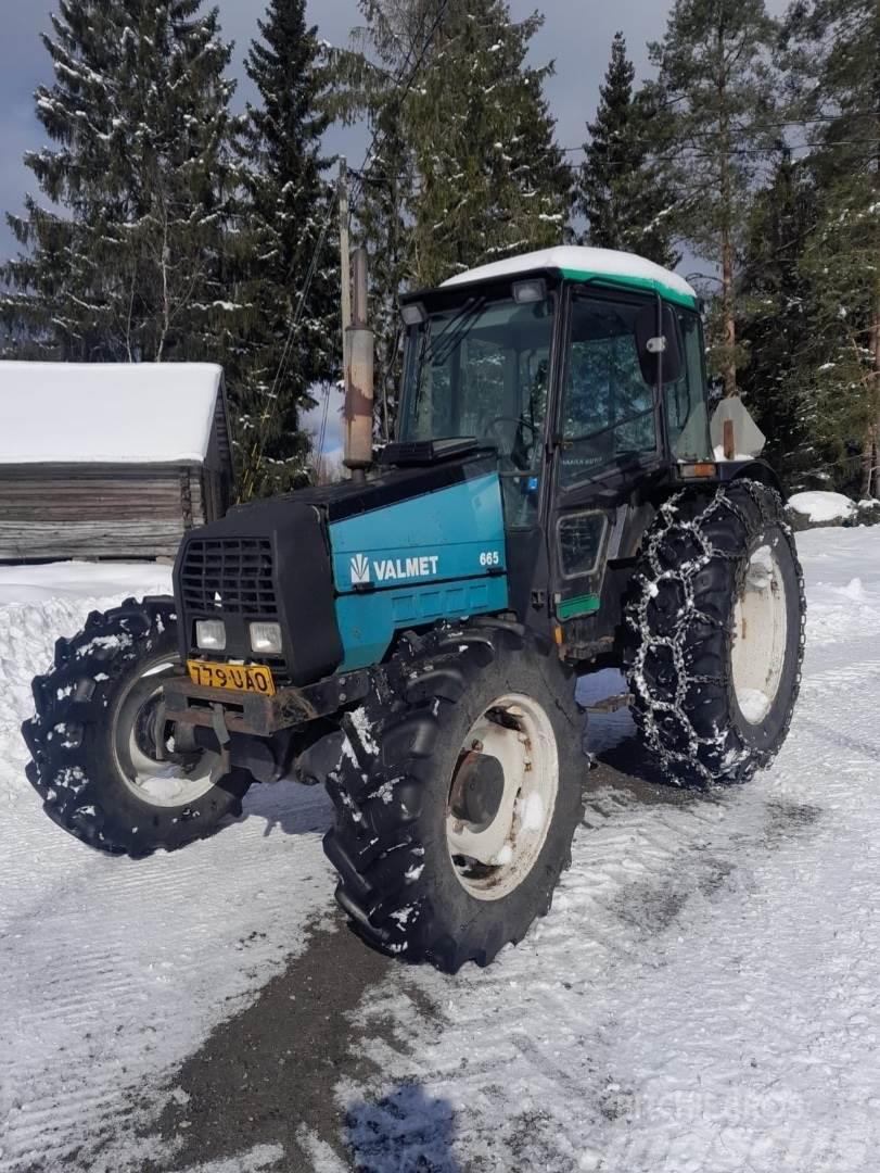 Valmet 665 4x4 Traktorid