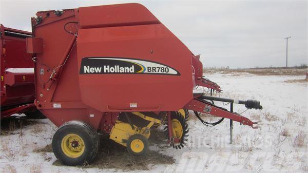 New Holland BR780 Ruloonpressid