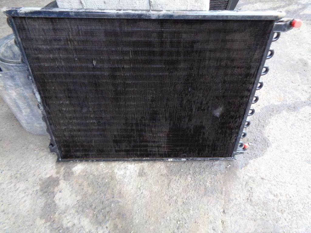 New Holland Air conditioning radiator Kabiinid