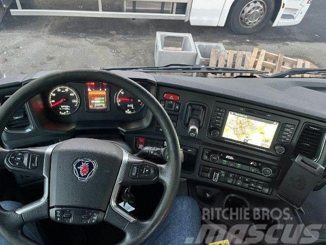 Scania P 450 B6x4HA Raamautod
