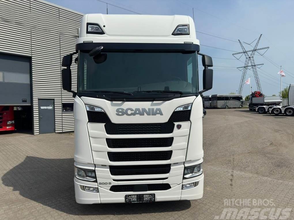 Scania S500 Twinsteer Sadulveokid