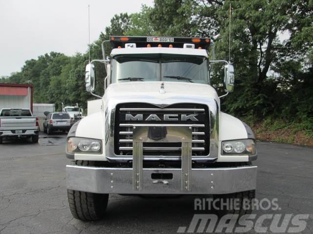 Mack GR64BR Kallurid