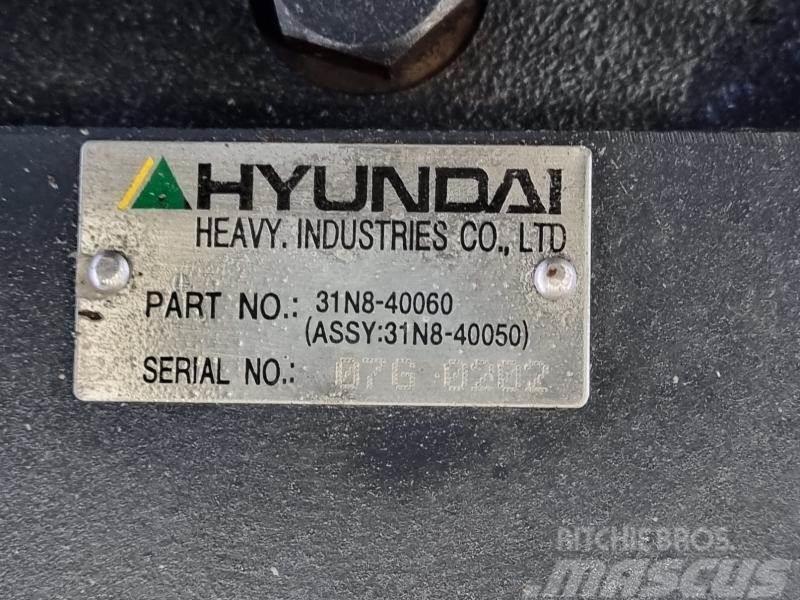 Hyundai FINAL DRIVE 31N8-40060 Sillad