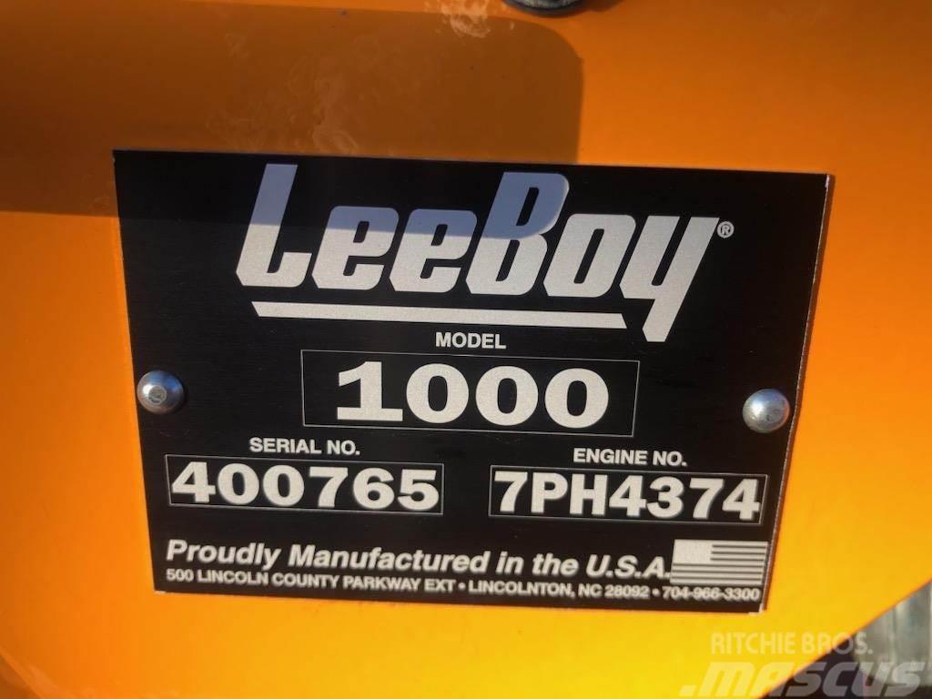 LeeBoy 1000G Asfaldilaoturid