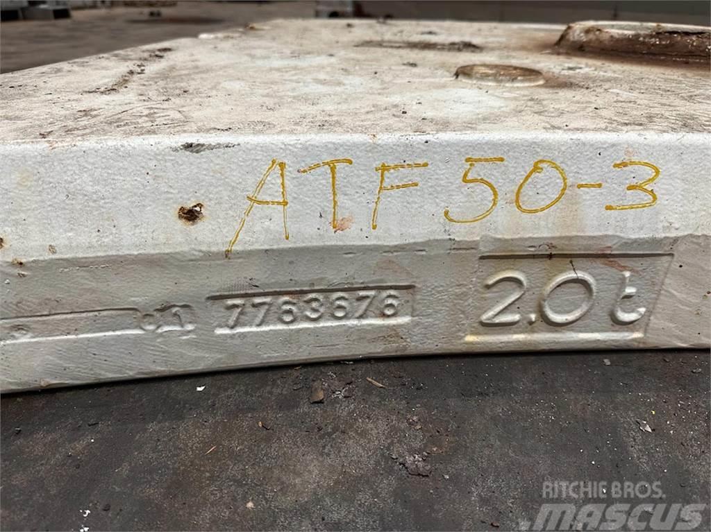 Faun ATF 50-3 counterweight 2 ton Kraanade varuosad ja varustus