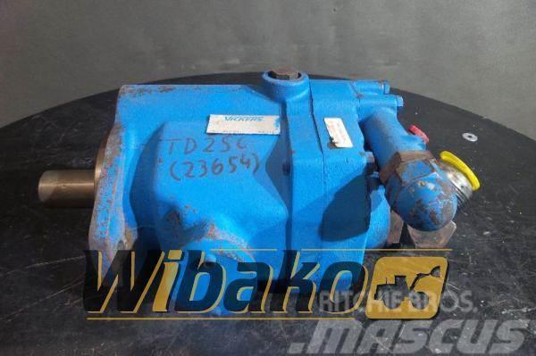 Vickers Hydraulic pump Vickers PVB15RSG21 430452021901 Buldooserid