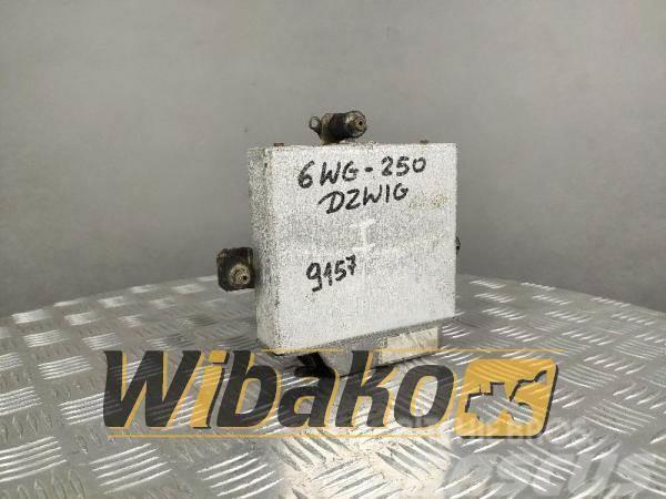 ZF Gearbox controller ZF 6009057537 6WG-250 Kabiinid