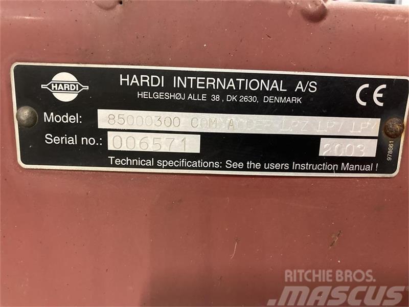 Hardi COMMANDER 2800 24  M Nyrenoveret pumpe og synet ti Haagispritsid
